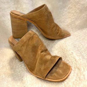 Steve Madden Womens Cru Sandal - Camel size 9